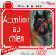 Photo personnalisable, plaque portail rouge "Attention au Chien" look plaque de rue 32 cm