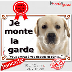 Labrador sable clair tête, plaque portail extérieur "je Monte la Garde, risques et périls" pancarte blanc beige photo pancarte