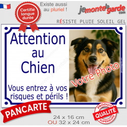 Photo personnalisable, pancarte portail bleu marine avec liseré blanc "Attention au Chien, risques périls" look plaque de rue ex