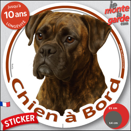 Boxer bringé, sticker autocollant rond "Chien à Bord" Disque photo adhésif vitre voiture auto, bringué, résiste pluie soleil gel
