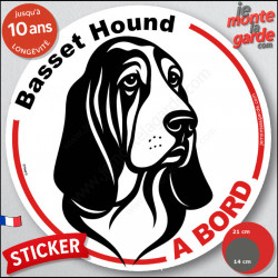 Disque autocollant "Basset Hound à Bord" en noir et blanc. Sticker adhésif rond vitre voiture résiste intempéries