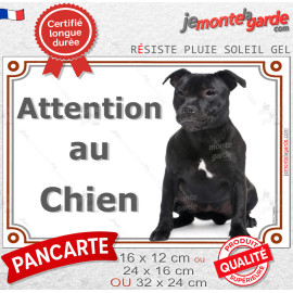 Staffie noir assis, plaque portail extérieure "Attention au Chien" photo résiste intempéries