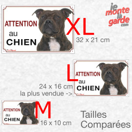Staffie bringé, plaque portail photo "Attention au Chien" résiste pluie soleil gel, idée cadeau, 3 Tailles D