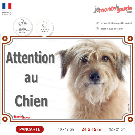 Votre Berger des Pyrénées fauve mis en valeur sur votre portail par cette plaque élégante. Attention au chien !