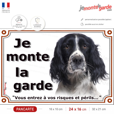 English Springer Spaniel noir et blanc, Plaque portail "Je monte la garde, vous entrez à vos risques et périls" photo