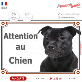 Staffie tout noir Tête, pancarte portail extérieur "Attention au Chien" photo Staffordshire Bull Terrier, résiste dehors