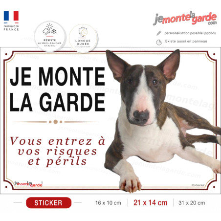 Sticker Bull Terrier bringé "JE MONTE LA GARDE" et "Vous entrez à vos risques et périls" pour portail