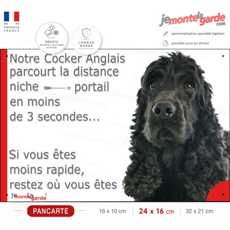 Cocker Anglais tout noir tête, plaque humour "parcourt distance niche-portail moins de 3 secondes" photo, résiste dehors
