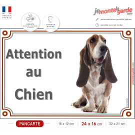 Basset Hound tricolore assis, plaque portail "Attention au Chien" Hund photo, résiste à l'extérieur, idée cadeau