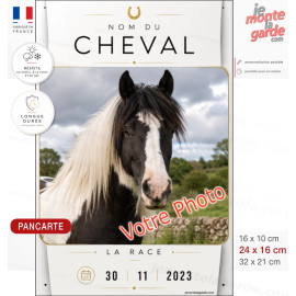 Plaque de box verticale personnalisée avec photo, nom, race et date de naissance de votre cheval, fabriquée en France