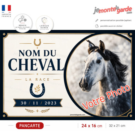 Plaque de box personnalisée avec photo, nom, race et date de naissance de votre cheval, fabriquée en France