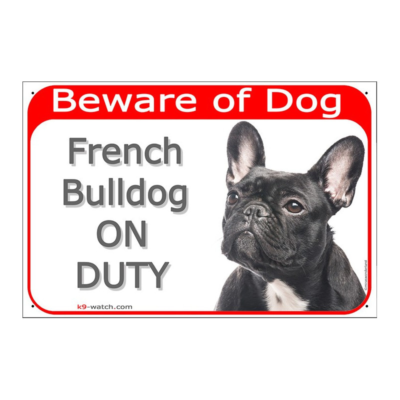 Black brindle French Bulldog “ON DUTY” gate sign, weather-resistant and French-made – a striking Frenchie gift for the home.