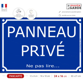 Une plaque bleue amusante, façon plaque de rue, avec le texte "Panneau Privé, ne pas lire" résiste à l'extérieur