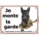 Plaque portail 2 tailles Je Monte la Garde, Berger Belge Malinois couché, risques et périls, panneau pancarte attention au chien