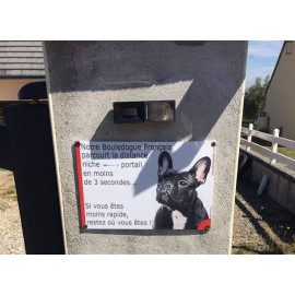 Bouledogue Français, plaque "distance Niche - Portail" 24 cm 3SEC