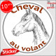 sticker rond "Cheval au Volant" humour absurde voiture van remorque chevaux photo tête autocollant adhésif marrant étalon jument