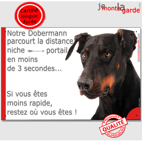 Dobermann noir et feu, plaque humour "parcourt distance Niche - Portail" 24 cm