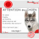 Husky Sibérien blanc et gris aux yeux bleus tête, plaque humour "Jetez Vous au Sol, Attention au Chien, courage" pancarte